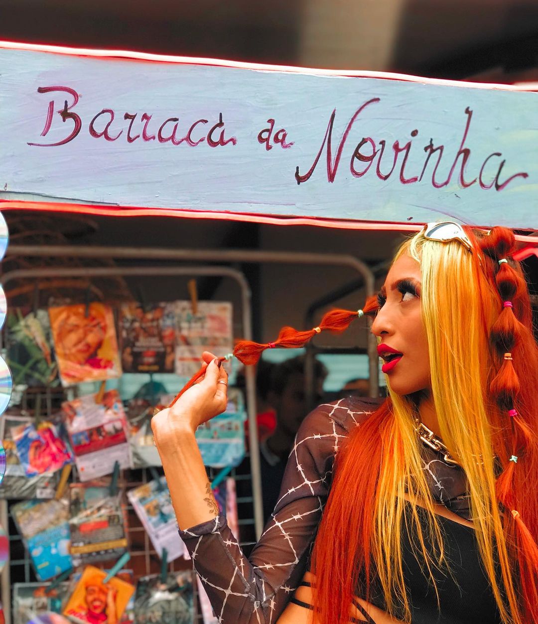Ruivinha de Marte sem limites: influencer do Coroado grava clipe com Anitta Ruivinha de Marte sem limites: influencer do Coroado grava clipe com Anitta