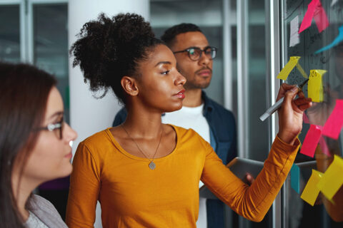Projeto Meninas Negras na Ciência, da Fiocruz, tem inscrições abertas