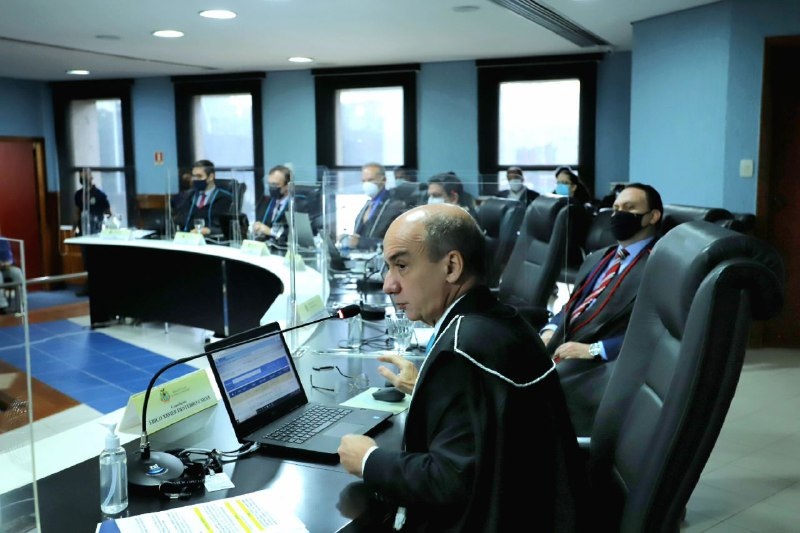 Pleno do TCE-AM multa gestor de órgão de Uarini em mais de R$ 178 mil