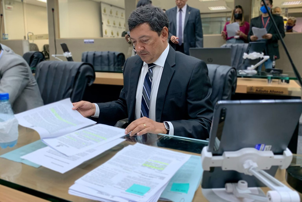 Lei que prioriza mulheres v&iacute;timas de viol&ecirc;ncia em processo seletivo do Sine &eacute; aprovada no AM