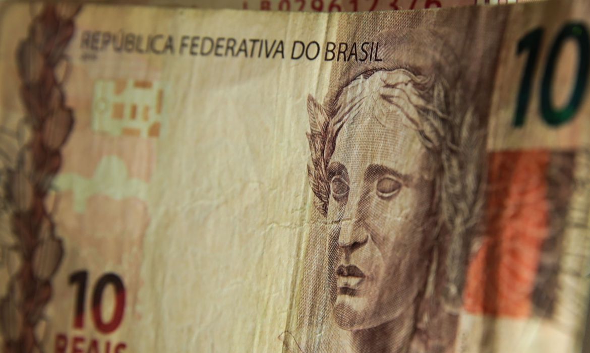 Mercado reduz proje&ccedil;&atilde;o para crescimento da economia em 2023