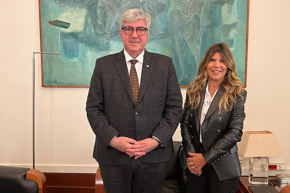 Nilton Lins e Universidade do Porto firmam convênio inédito na área educacional Nilton Lins e Universidade do Porto firmam convênio inédito na área educacional