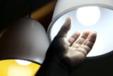 Conta de luz seguirá sem cobrança extra em fevereiro