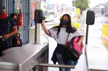 Biometria facial identifica mais de 9 mil fraudes em cartões estudantis em Manaus