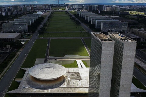Estudo revela que só 7% dos projetos da 'bancada da bala' tratam de armas no Congresso