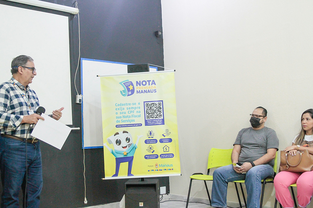 Prefeitura entrega pr&ecirc;mios do primeiro sorteio da campanha Nota Premiada de 2023