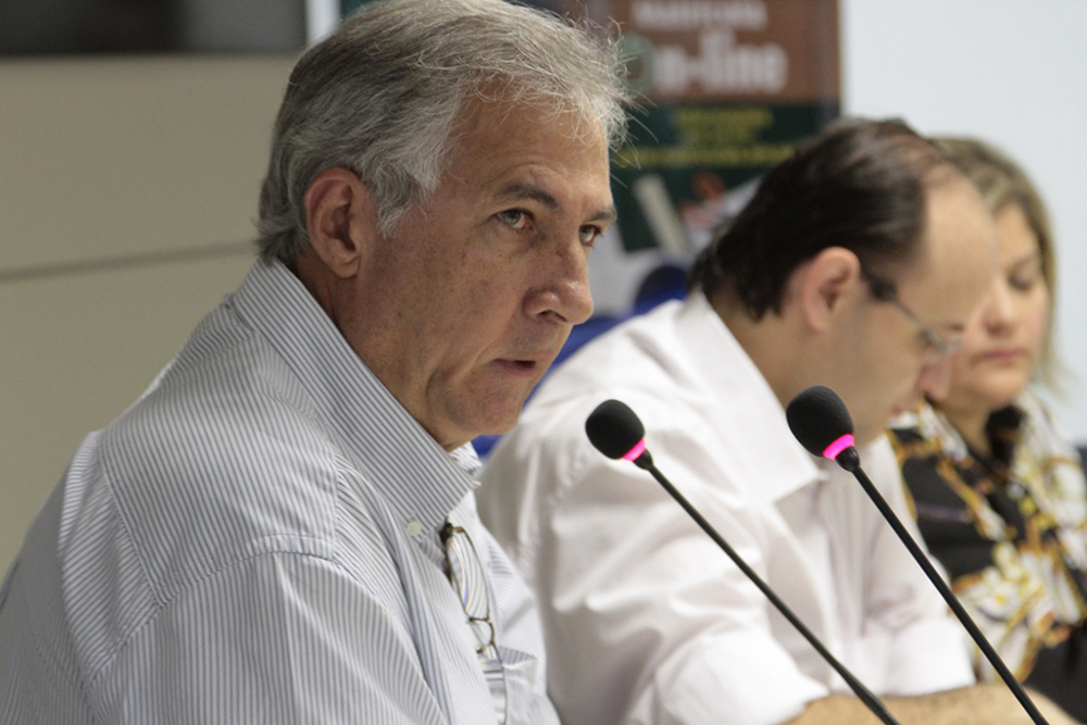Fim do mistério: Amazonino anuncia o nome do vice na sua chapa Fim do mistério: Amazonino anuncia o nome do vice na sua chapa
