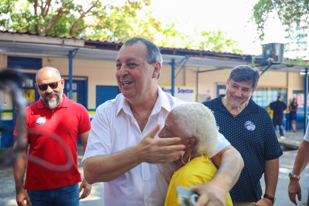 Omar ganha de virada para o Senado e Arthur tem votação decepcionante Omar ganha de virada para o Senado e Arthur tem votação decepcionante