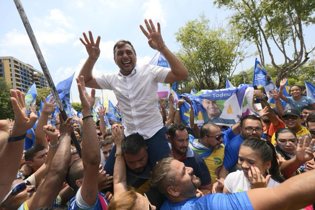 Wilson Lima &eacute; reeleito