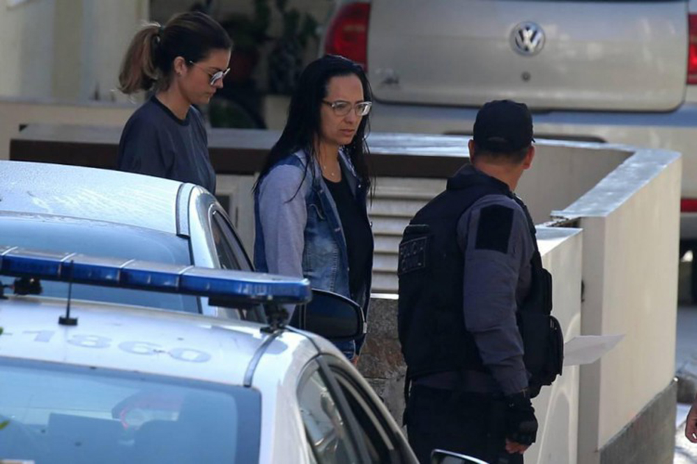 Justi&ccedil;a manda soltar mulher de Ronnie Lessa, acusado da morte de Marielle Franco