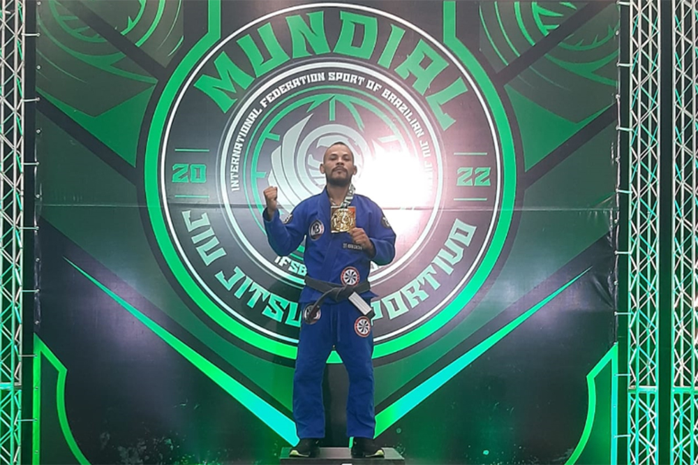 Cearense Guilherme Santos conquista medalha de ouro no Mundial de Jiu-Jitsu  Esportivo - Jogada - Diário do Nordeste