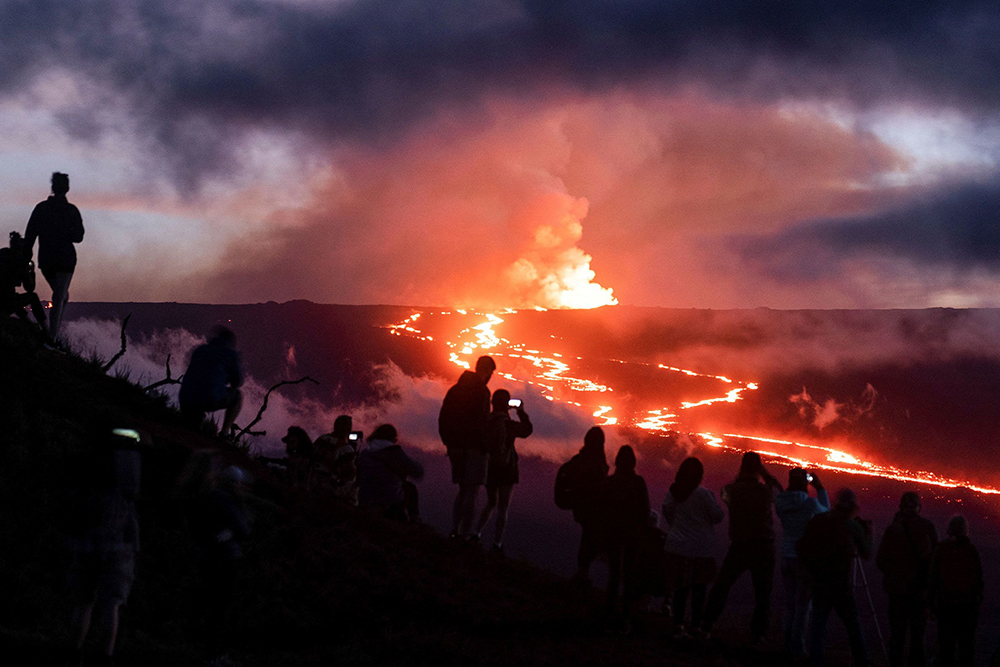 Lava Do Vulcão Mauna Loa Se Aproxima Da Principal Rodovia Da Ilha Grande No Havaí Portal Do 