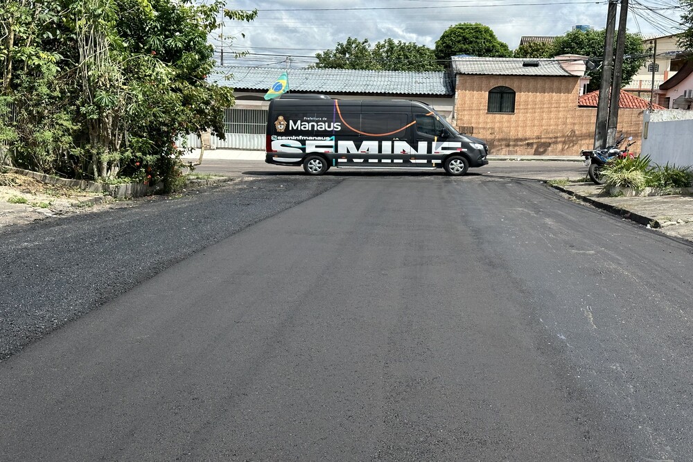 rua Idelfonso Pinheiro, que há mais de 20 anos não recebia serviços de manutenção.