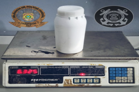 Mercúrio estava armazenado em um recipiente. Foto: Divulgação/Polícia Federal