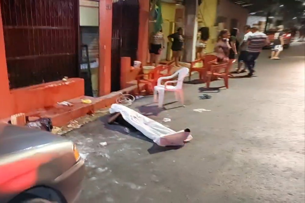 Segundo testemunhas a v&iacute;tima estava bebendo com o suspeito no bar