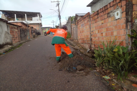 erviços são realizados na rua Campina Grande, bairro Grande Vitória