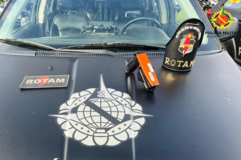 lançador de eletrodos (tipo Taser) da Presidência da República