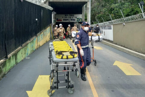 Trabalhos feitos em clube de tiro na Ponta Negra