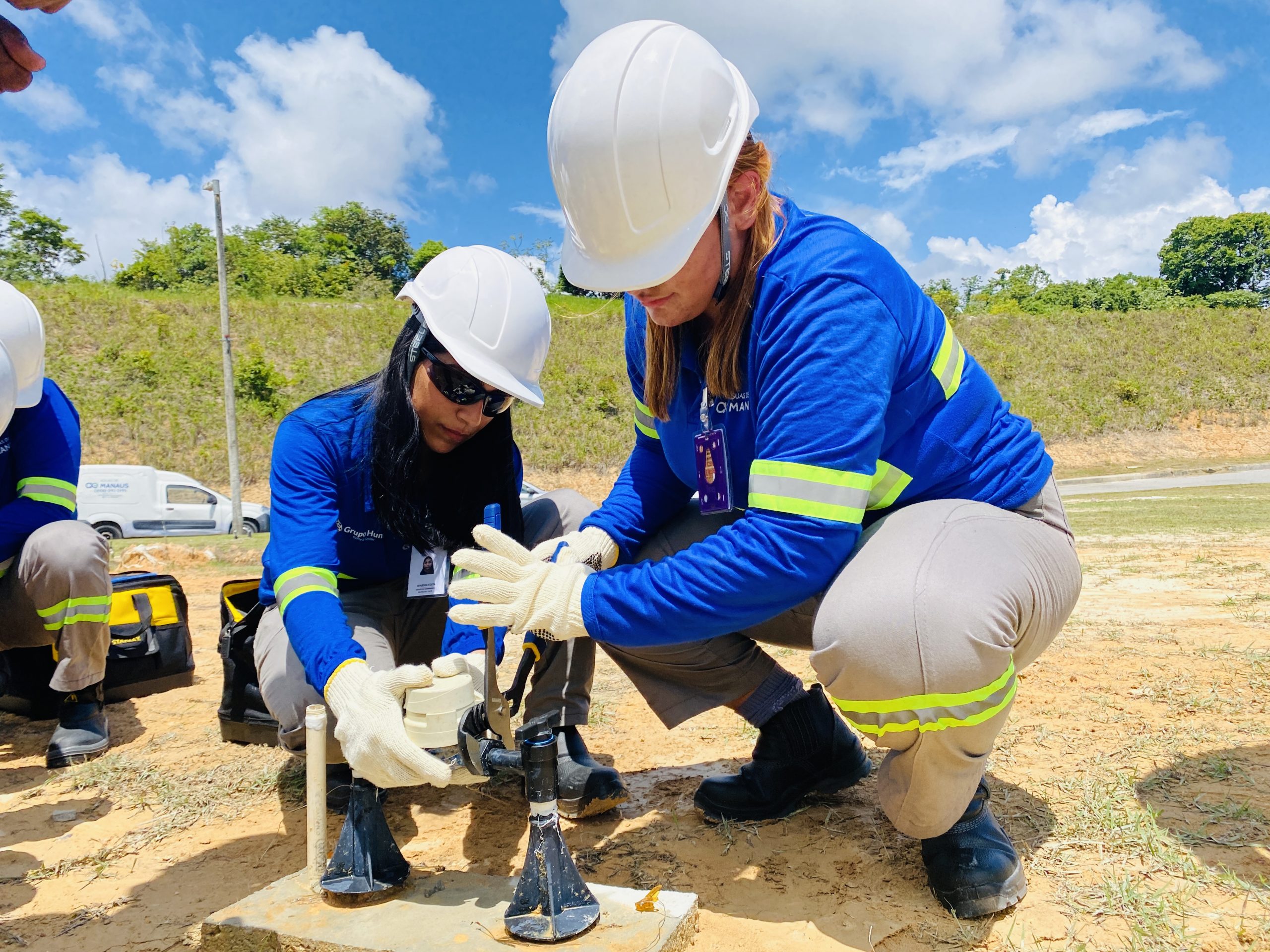 Equipe de agentes de saneamento formada apenas por mulheres come&ccedil;a a atuar em Manaus