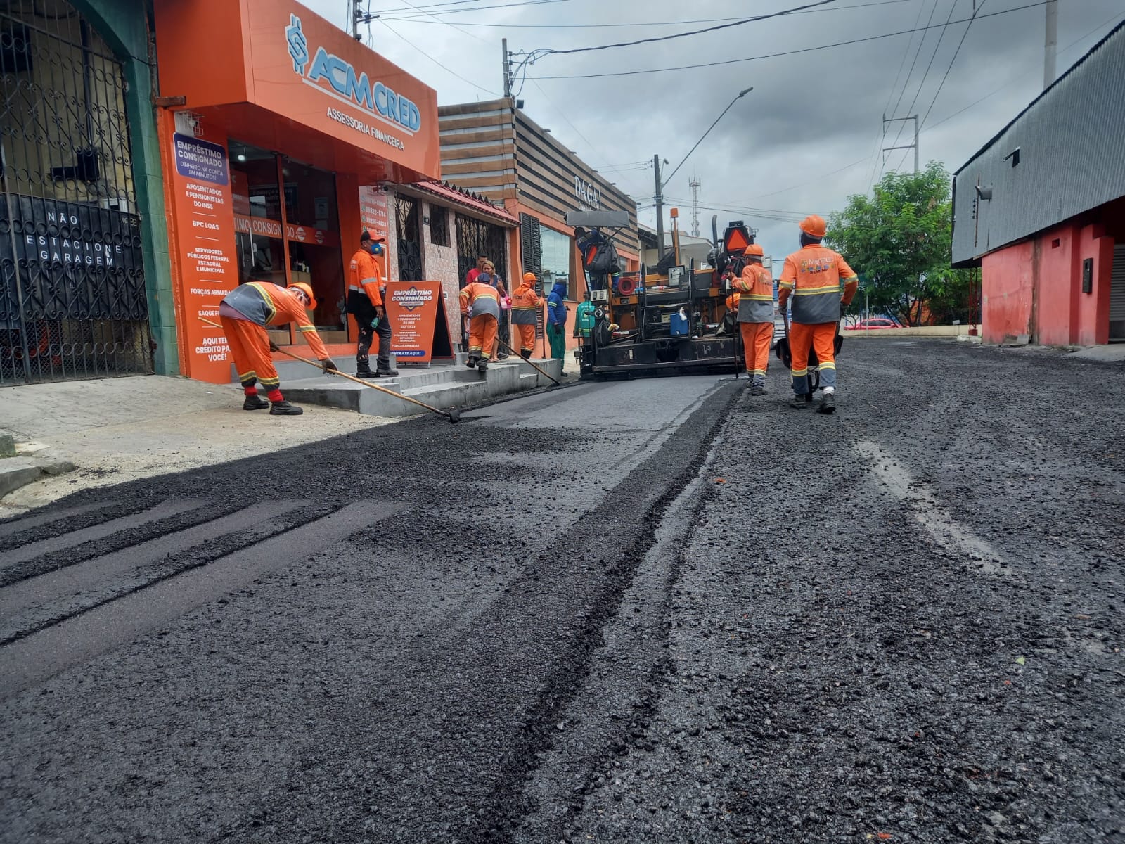Servi&ccedil;os de recupera&ccedil;&atilde;o asf&aacute;ltica em rua da zona Norte s&atilde;o finalizados