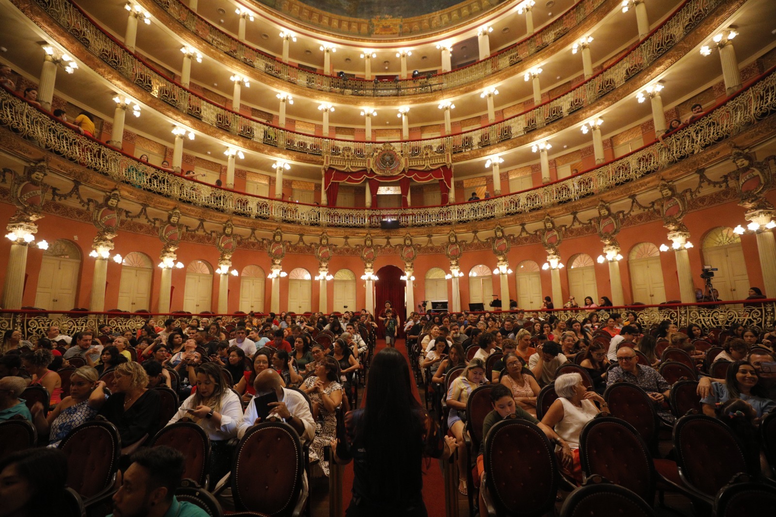 Temporada de espetáculos no Teatro Amazonas inicia nesta sexta-feira, 3/2
