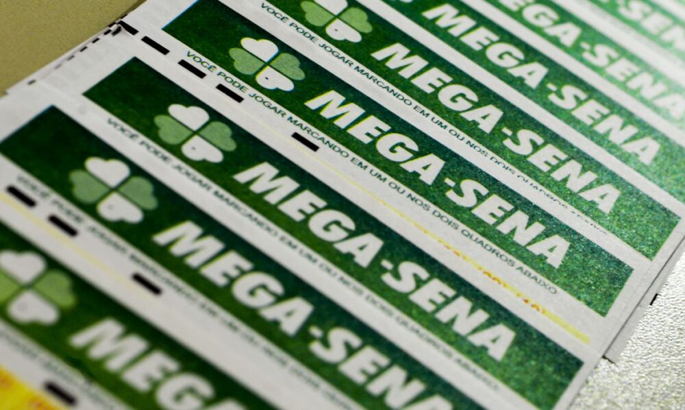 Mega-Sena acumula e prêmio vai para R$ 47 milhões Mega-Sena acumula e prêmio vai para R$ 47 milhões