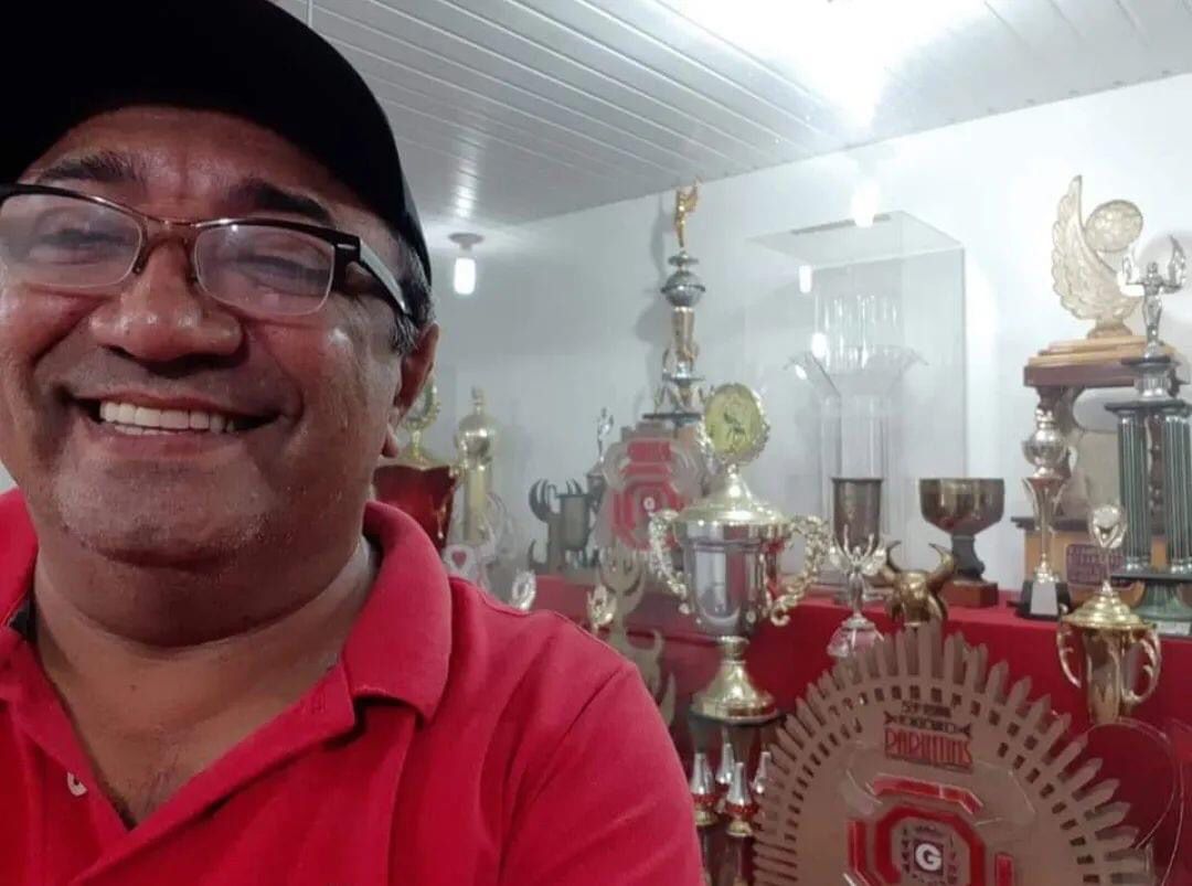 Morre o artes&atilde;o Adenilson Ribeiro, o 'Rei do Macram&ecirc;'