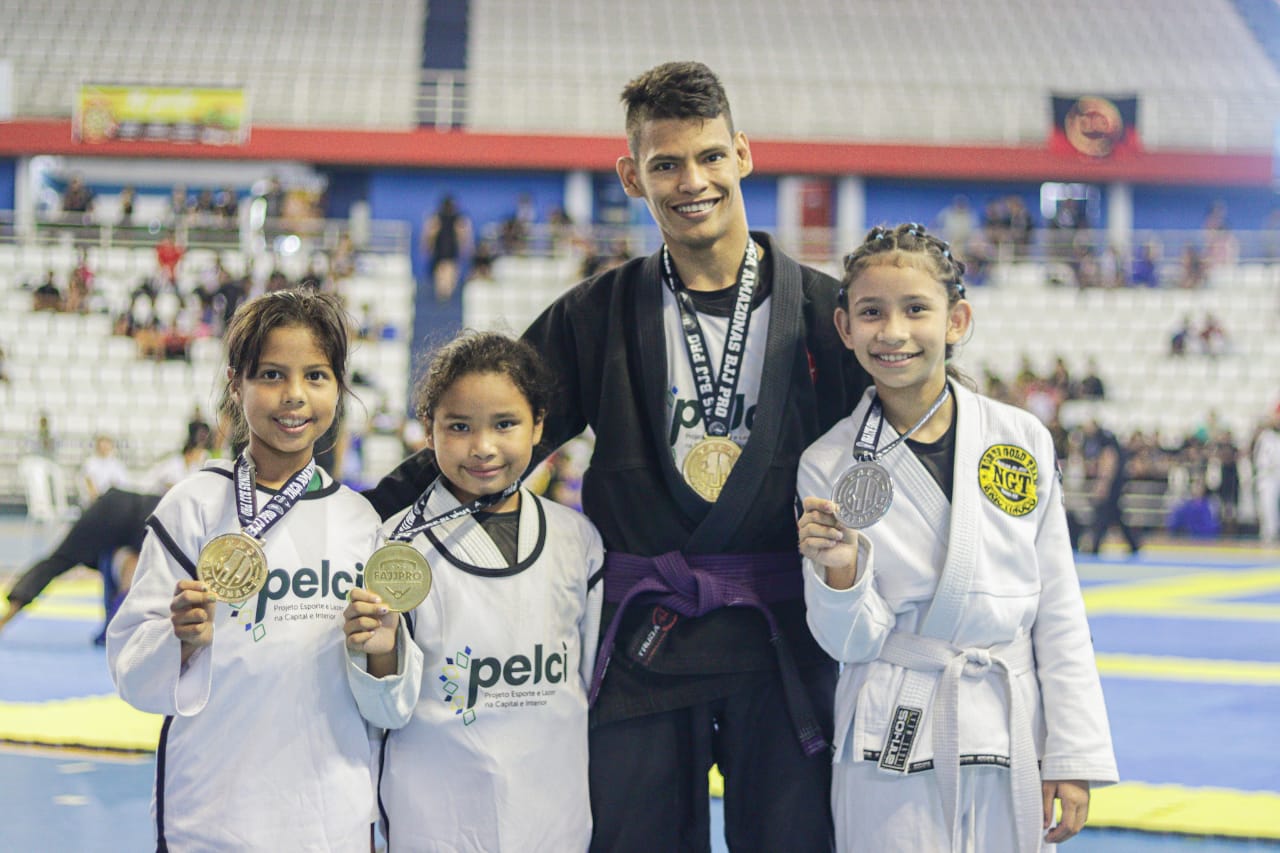 Atletas do Pelci se consagram na Taça Amazonas de Jiu-jitsu Pro