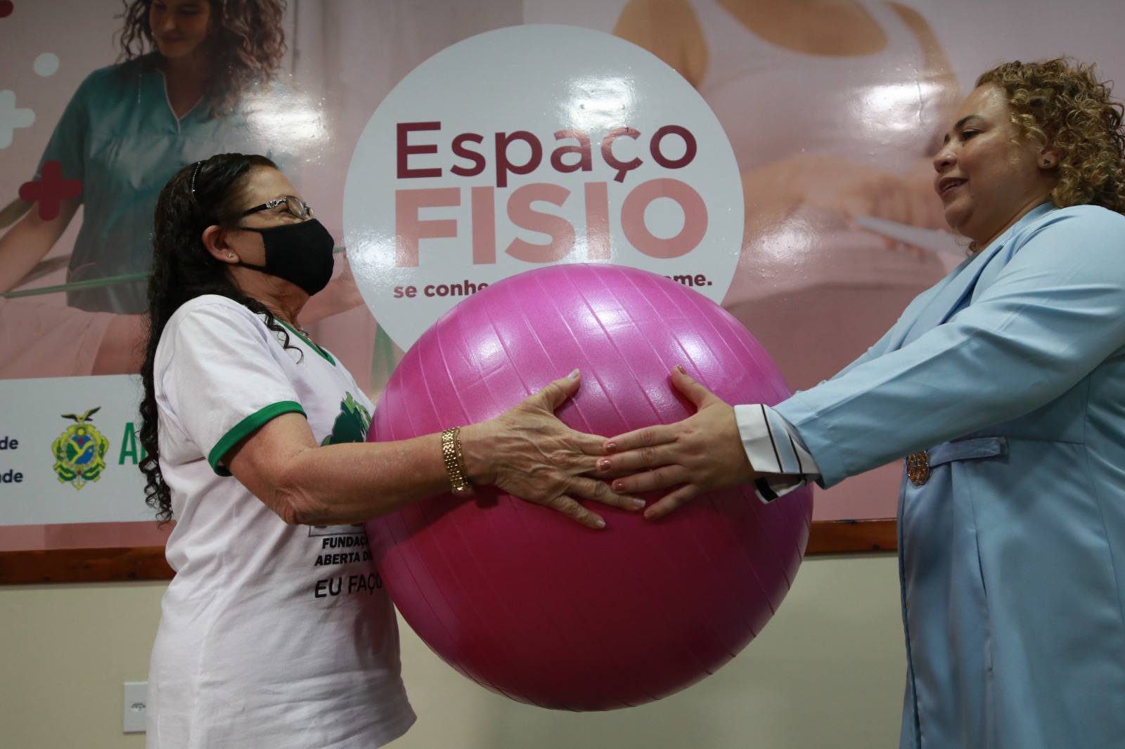 espa&ccedil;o tem capacidade para realizar cerca de 300 atendimentos mensais e integra o Programa Sa&uacute;de da Mulher &ndash; Cuidar N&atilde;o Tem Idade, destinado &agrave;s pacientes acima de 60 anos,