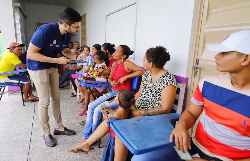 Mais de 160 pessoas s&atilde;o atendidas em mutir&atilde;o jur&iacute;dico em Codaj&aacute;s