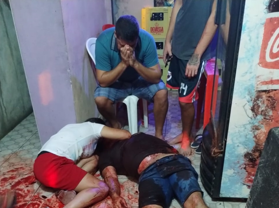 Homem é assassinado dentro de bar na zona Norte