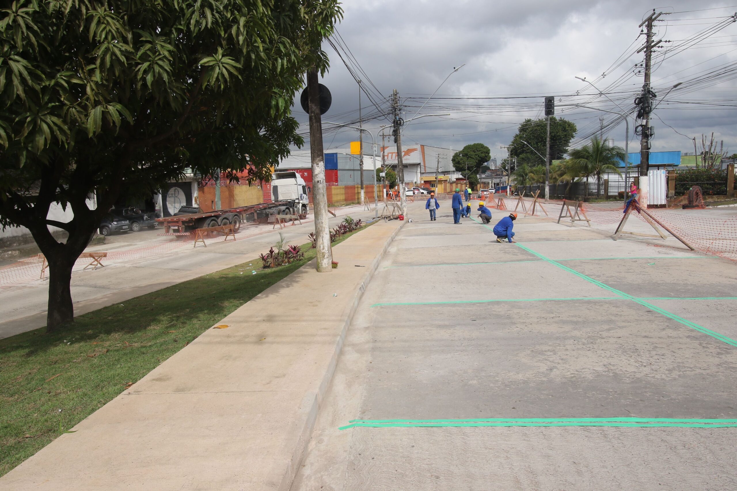 Obra próxima ao porto Chibatão é concluída pela Prefeitura de Manaus e via é liberada para o tráfego de veículos