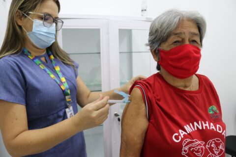 Idosos lideram alta de mortes por influenza e VSR no Brasil, aponta estudo
