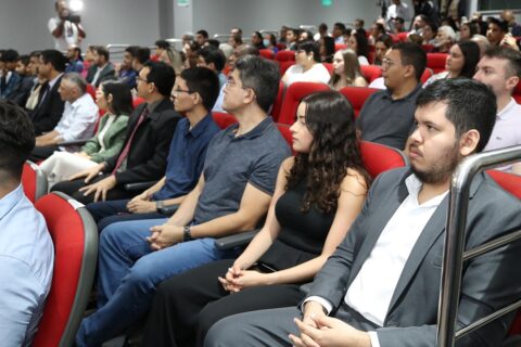 Candidatos aprovados no concurso da Afeam tomam posse
