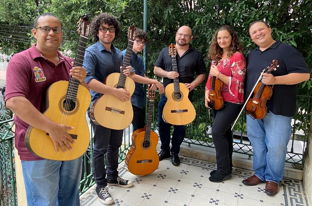 Projeto "Música de Câmara para Violino e Violão" faz concerto de abertura no domingo (19) Projeto "Música de Câmara para Violino e Violão" faz concerto de abertura no domingo (19)
