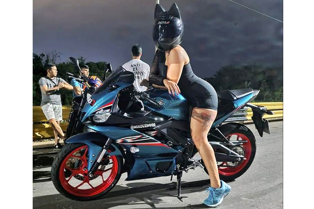 A hist&oacute;ria da motoqueira