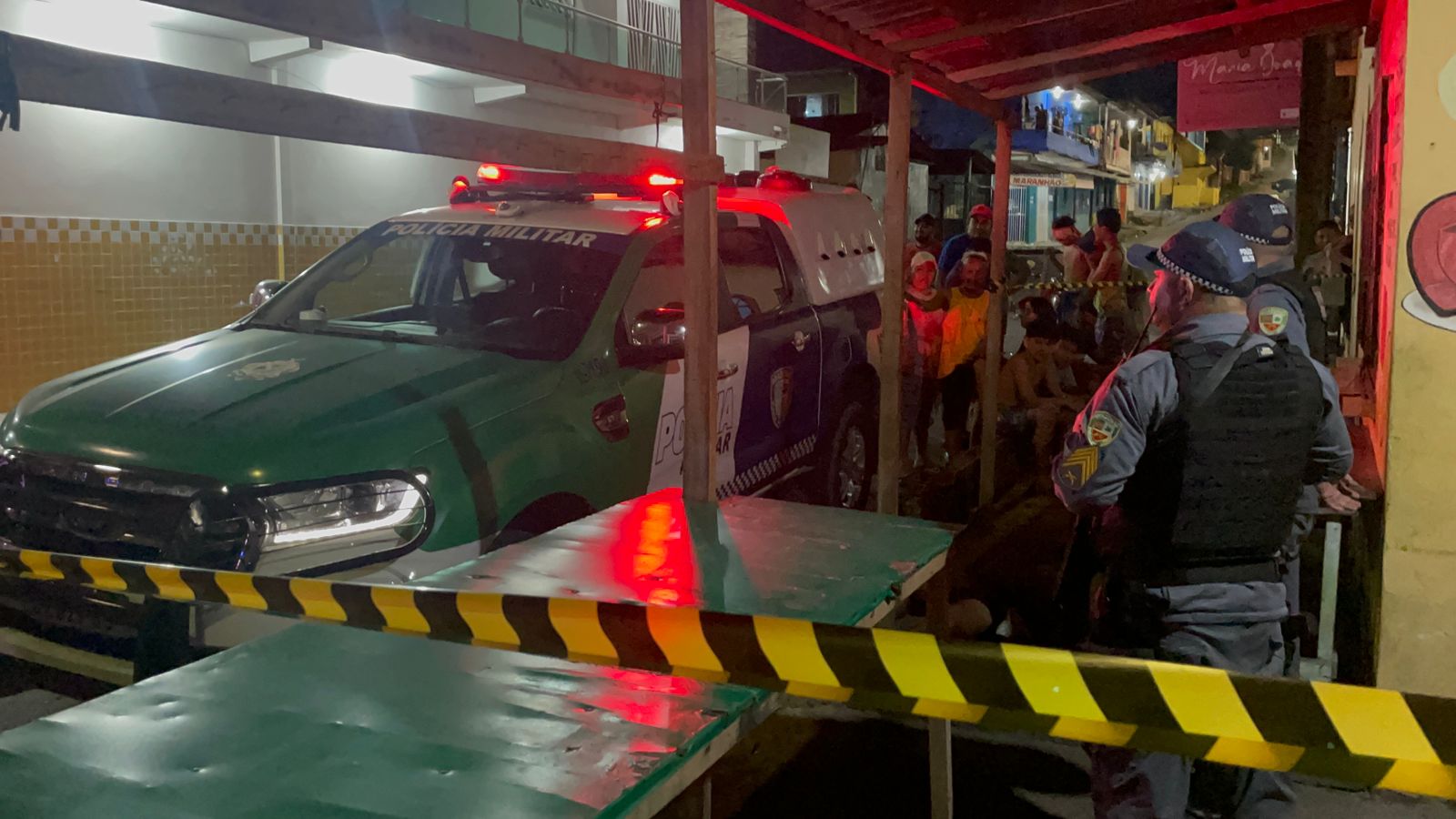Homem é perseguido e morto a tiros no bairro Mutirão Homem é perseguido e morto a tiros no bairro Mutirão