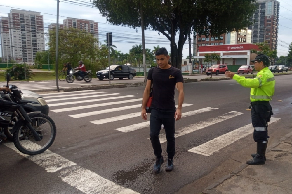 Avenida Coronel Teixeira recebe ação do IMMU para travessia segura de ...