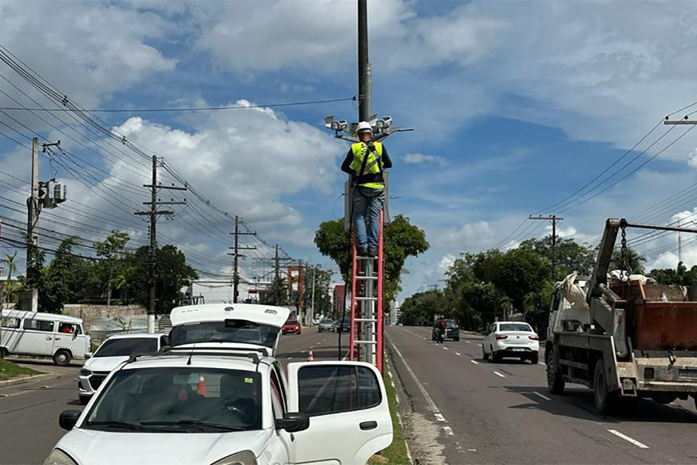 Radares de velocidade voltam Radares de velocidade voltam