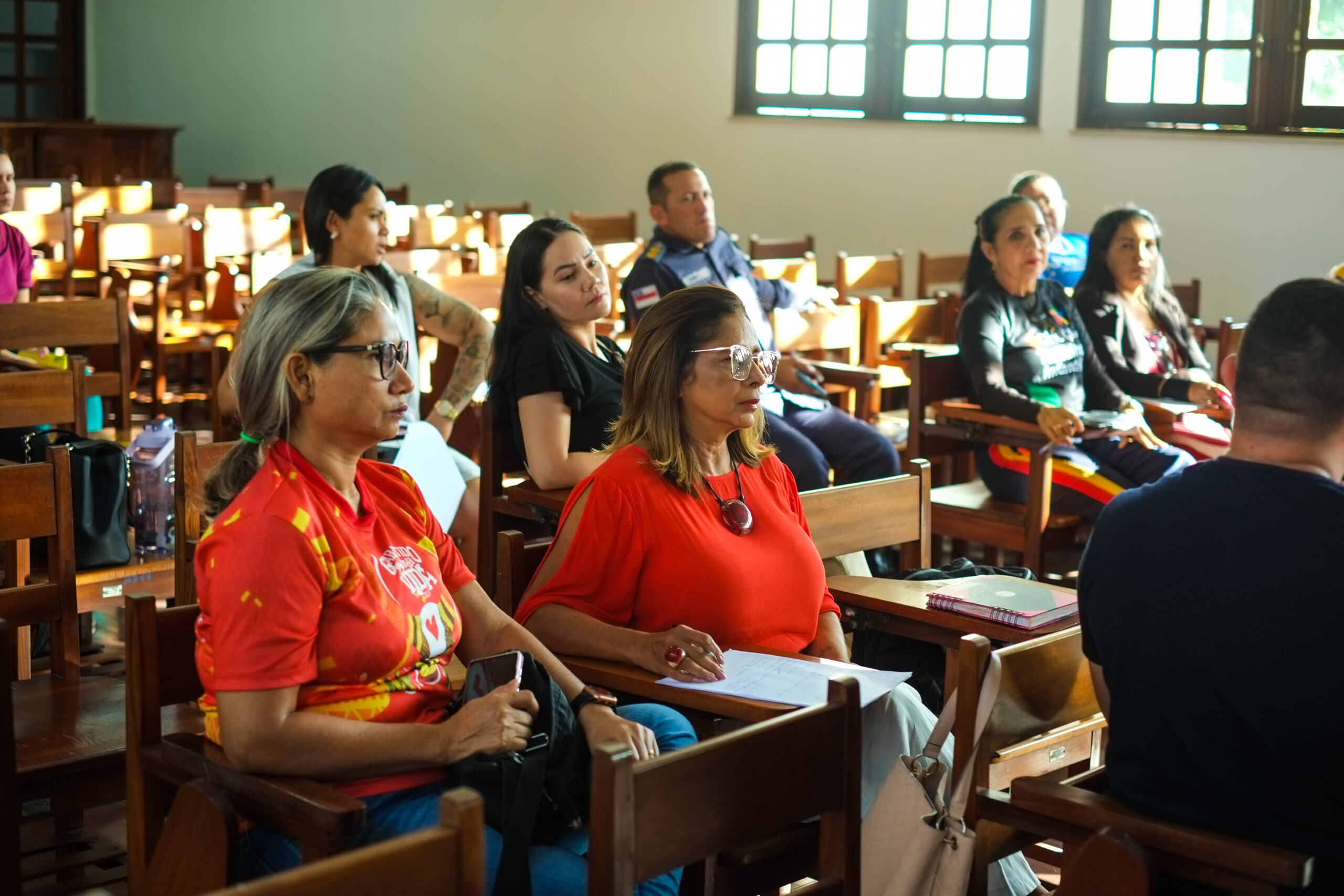 Garantido se re&uacute;ne com ju&iacute;za para estabelecer participa&ccedil;&atilde;o de crian&ccedil;as e adolescentes em festejos de Parintins