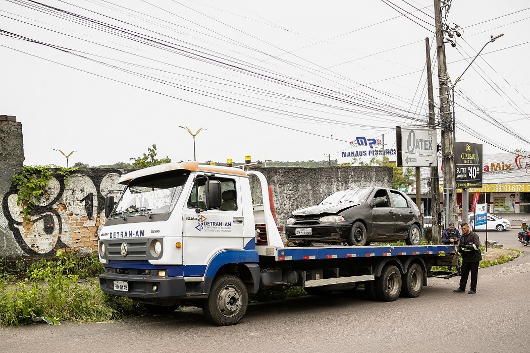 Detran recupera veículo roubado na zona Leste de Manaus Detran recupera veículo roubado na zona Leste de Manaus