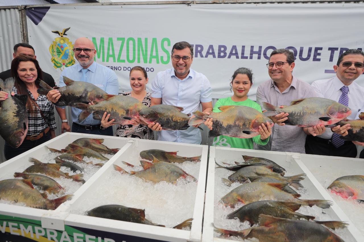 Governo vai doar 300 toneladas de peixe para a Semana Santa no Amazonas