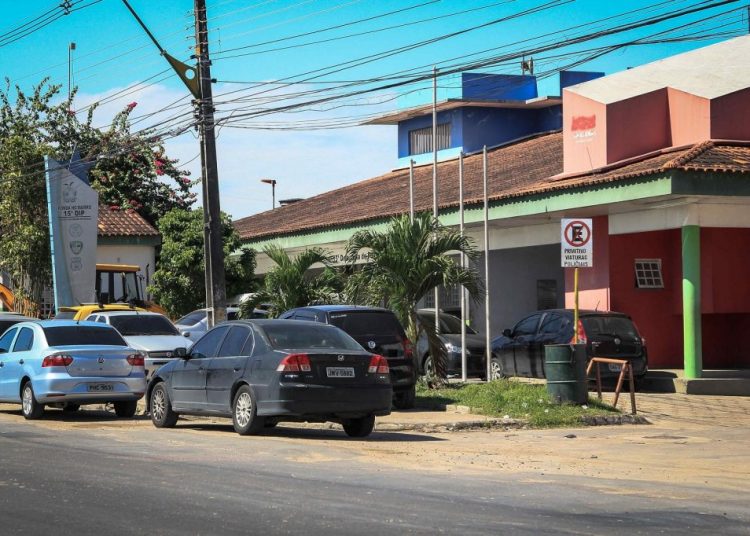 Polícia prende grupo criminoso que praticava roubos a residências em Manaus Polícia prende grupo criminoso que praticava roubos a residências em Manaus