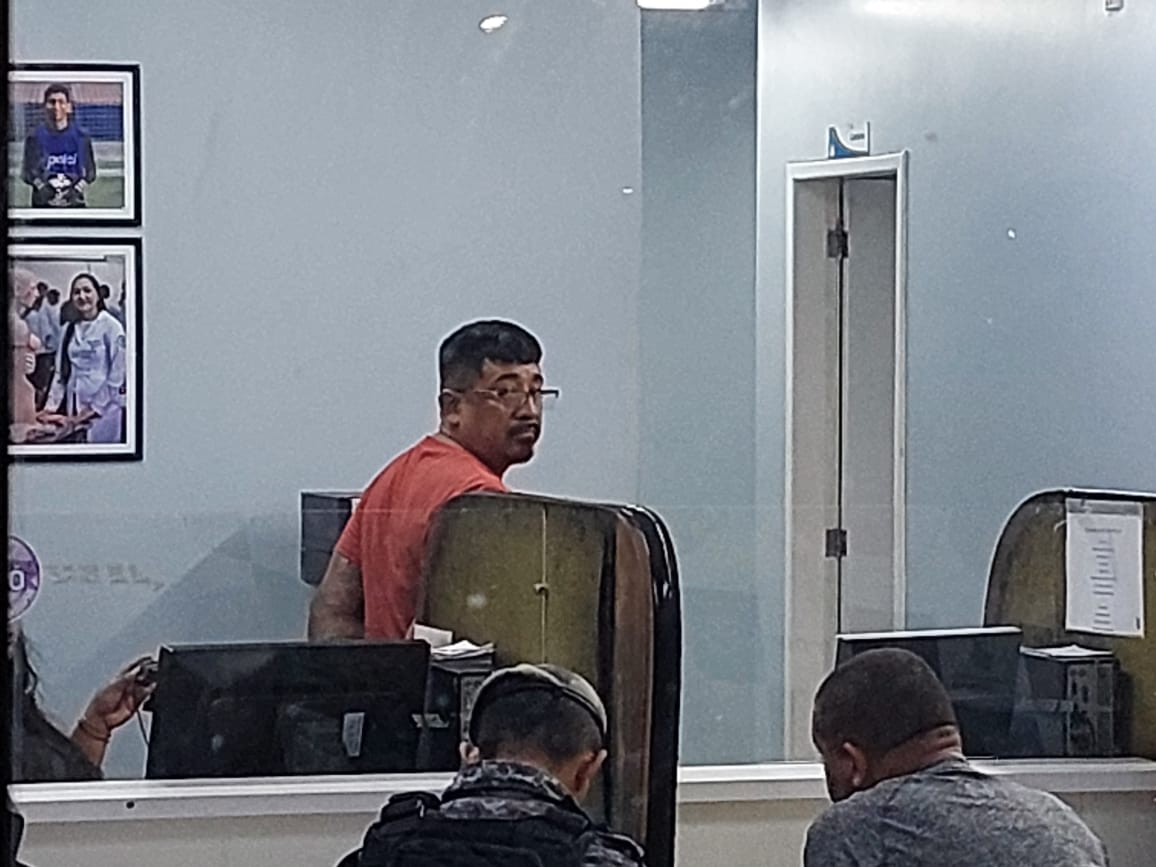 Chefe de fac&ccedil;&atilde;o criminosa e esposa s&atilde;o presos com armas de fogo em festa na Reden&ccedil;&atilde;o 