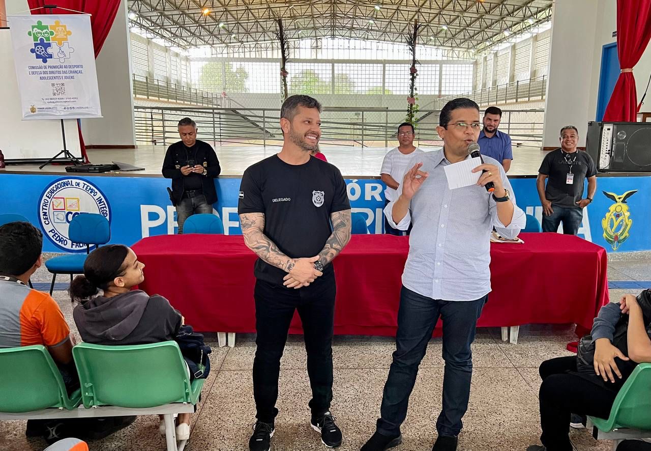 Alunos de Boa Vista do Ramos e Urucar&aacute; recebem palestra sobre preven&ccedil;&atilde;o a crimes no &acirc;mbito escolar