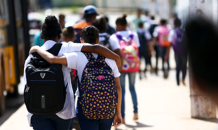 Viol&ecirc;ncia nas escolas: como falar com crian&ccedil;as e adolescentes