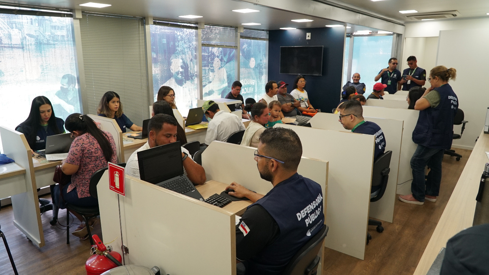 Carreta da Defensoria realiza quase 800 atendimentos jurídicos em Vila de Lindóia, Itacoatiara Carreta da Defensoria realiza quase 800 atendimentos jurídicos em Vila de Lindóia, Itacoatiara