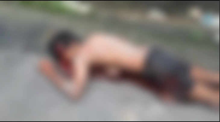 Homem é arrastado pela rua e baleado na cabeça no Monte Sião Homem é arrastado pela rua e baleado na cabeça no Monte Sião