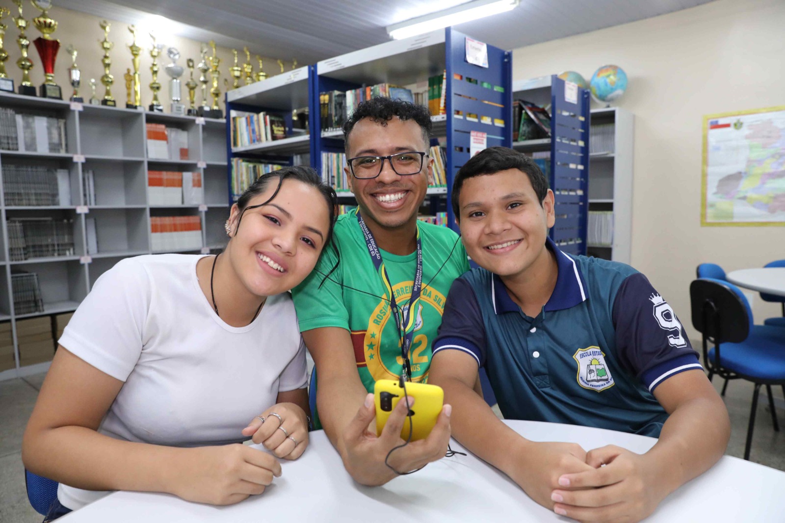 Estudantes de Manaus produzem podcast sobre literatura amazonense