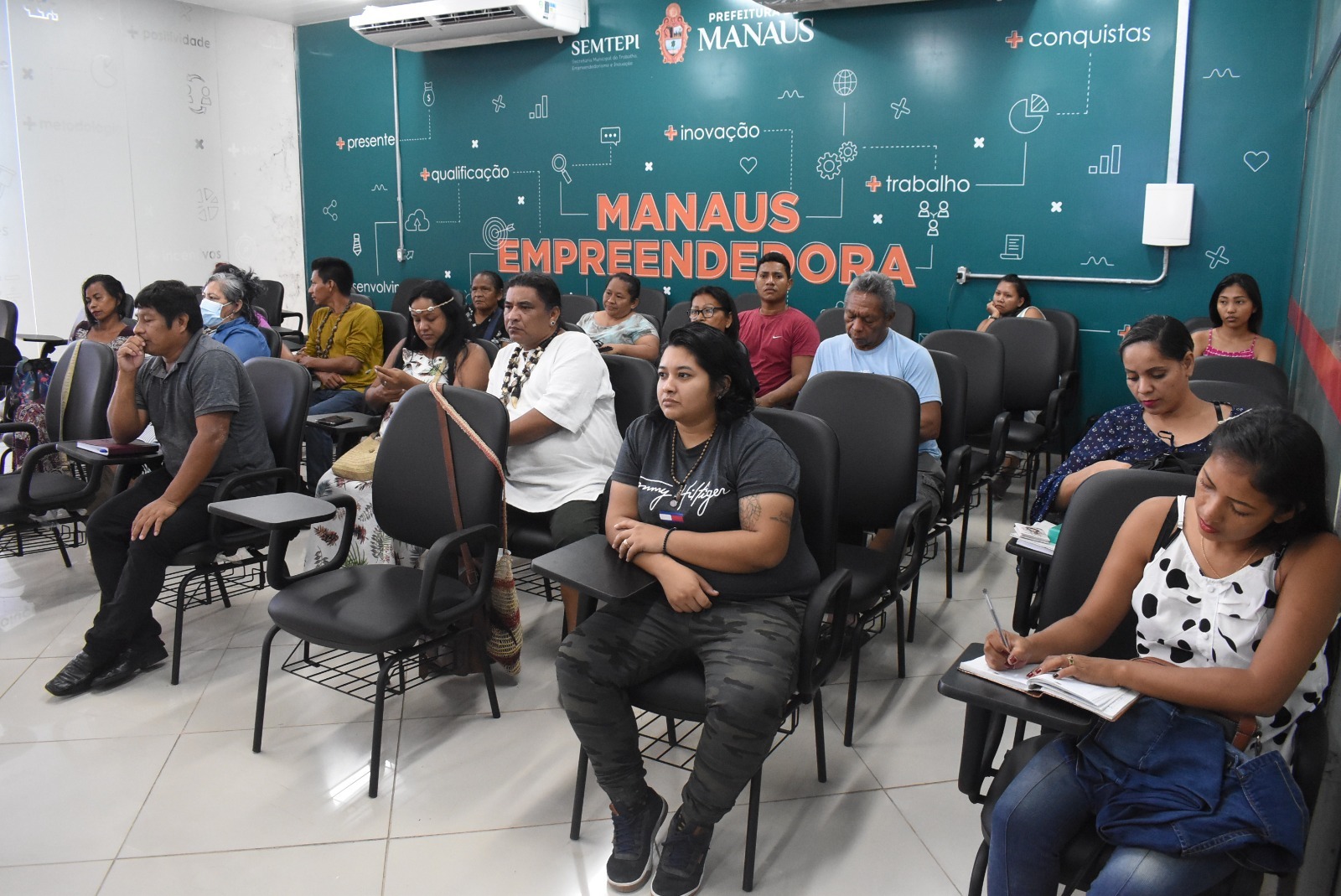Prefeitura oferta 50 vagas para curso de elaboração e criação de projetos Prefeitura oferta 50 vagas para curso de elaboração e criação de projetos